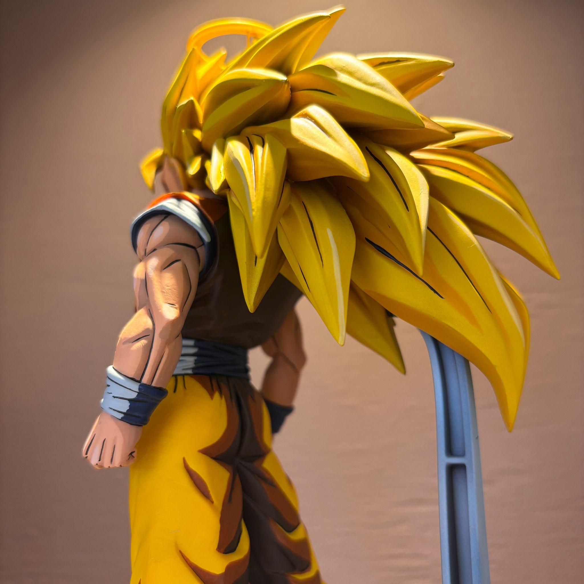 Dragon Ball Repainted Figure (Goku Super Saiyan 3)