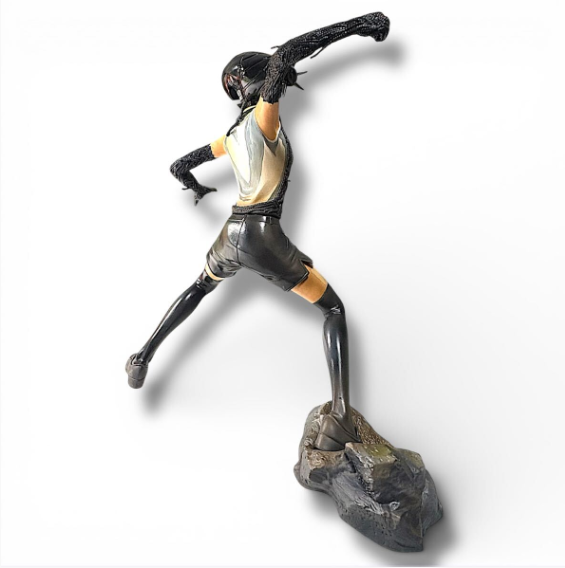 Chainsaw Man Repainted Figure (Bomb)