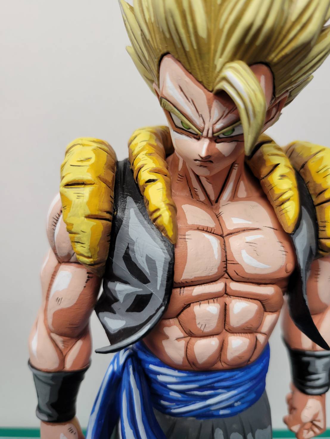 Figura repintada de Gogeta de Dragon Ball