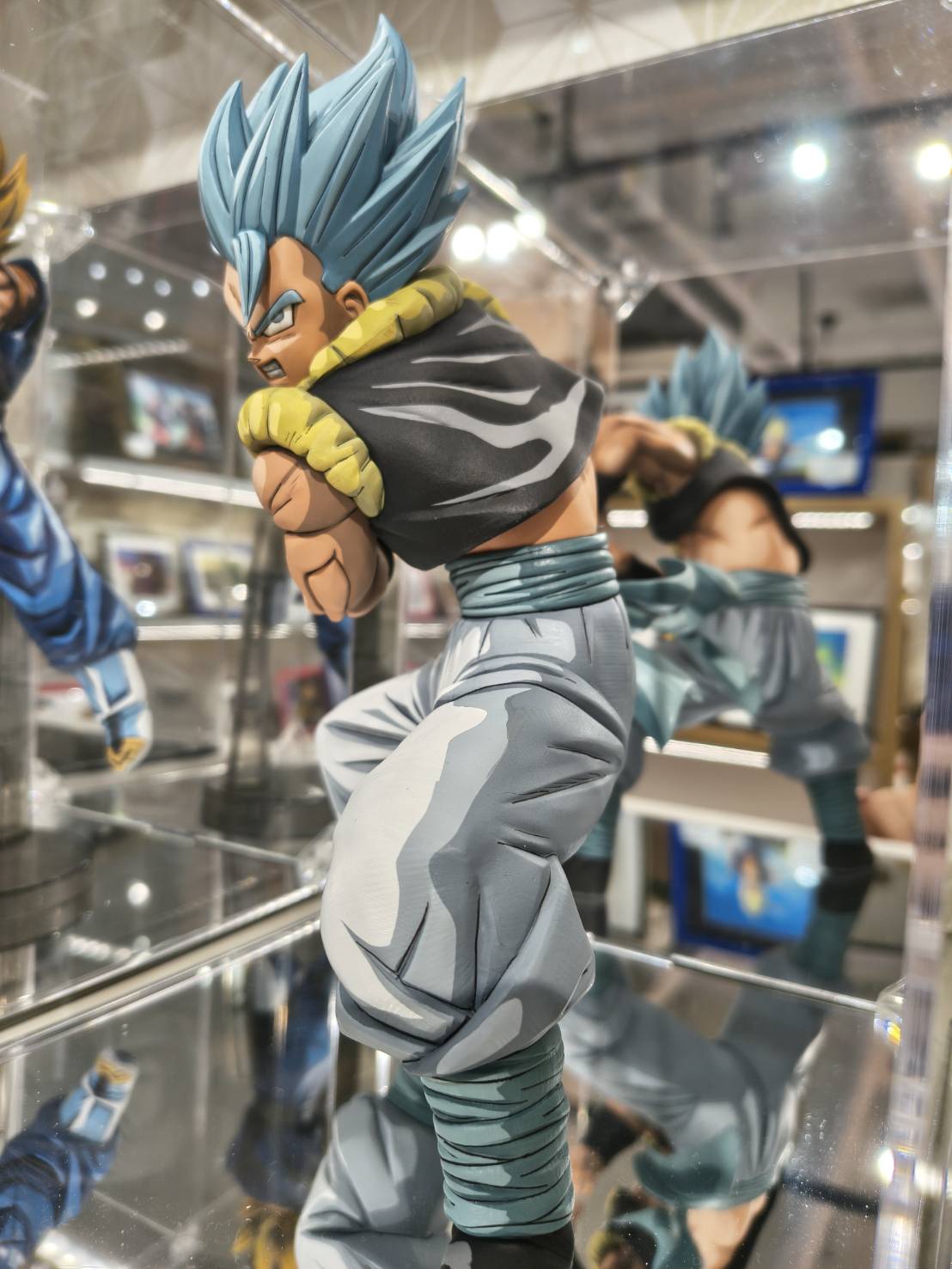 Dragonball Gogeta Repainted Figure