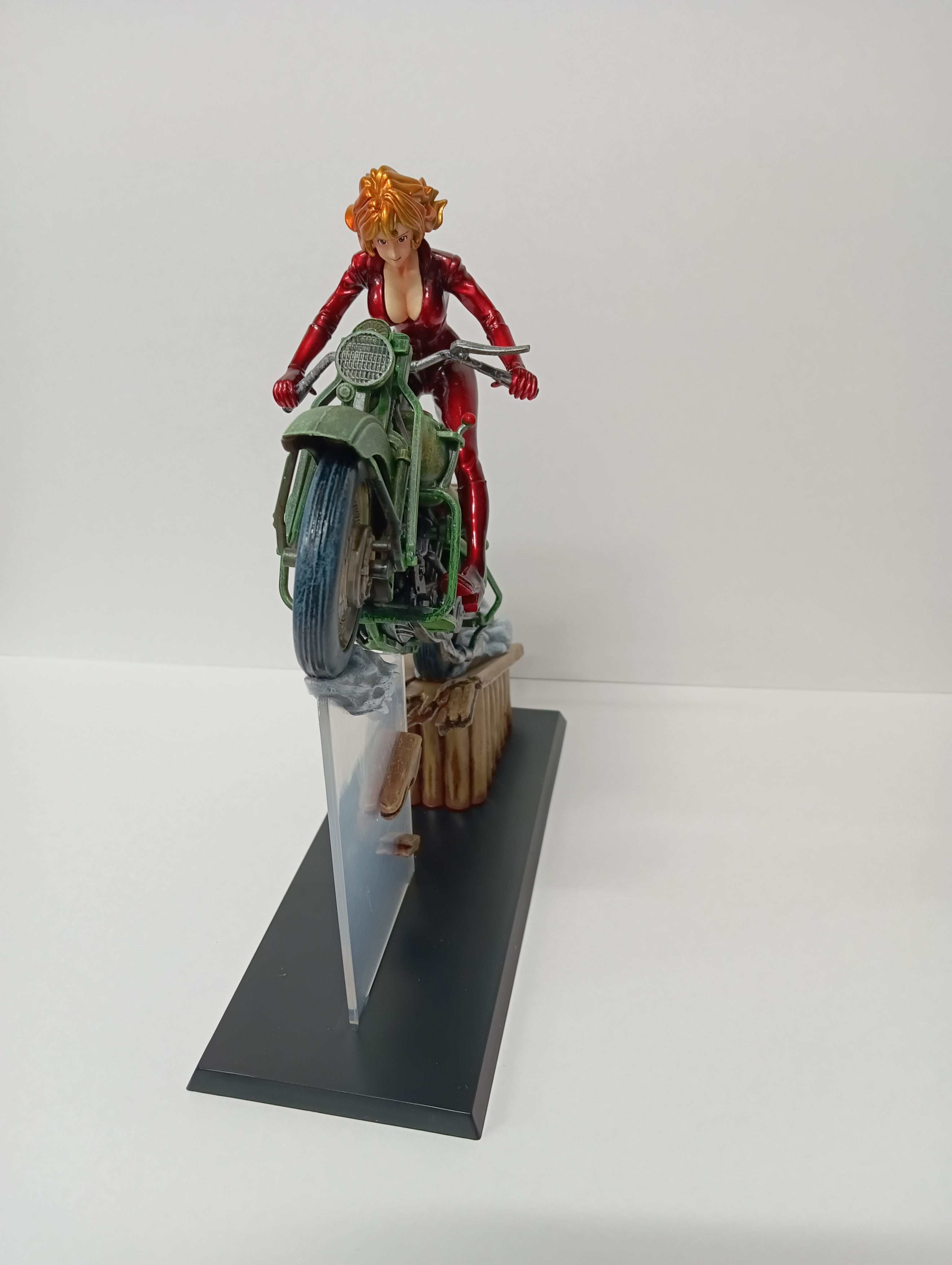 Lupin the Third Fujiko Repainted Figure