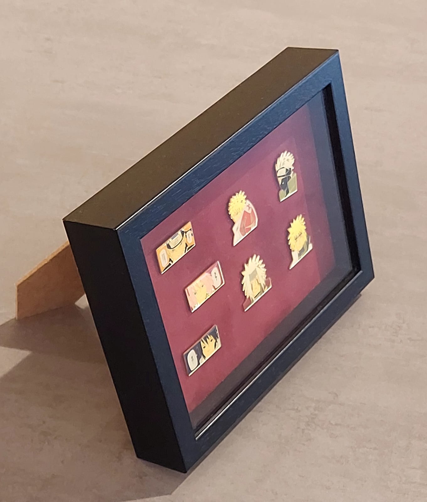 Conjunto de insignias y pins del personaje de Naruto